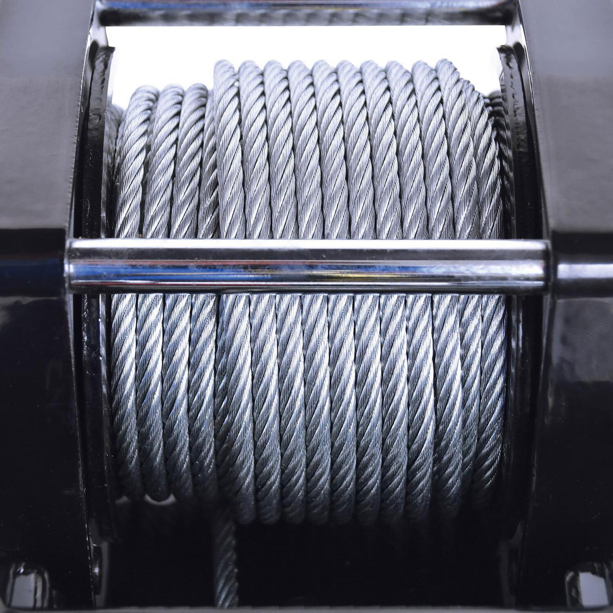 LT4000 4000lb 12V DC Winch with Steel Wire Rope Black - official product image 10