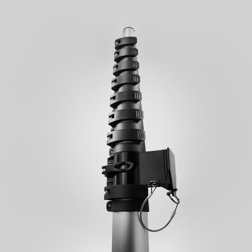 weBoost Destination RV - telescoping pole unextended