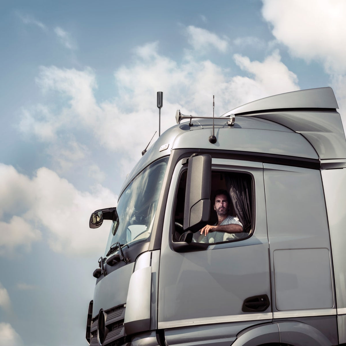 weBoost Drive Reach OTR - semi truck with weboost antenna